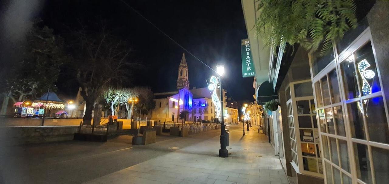 Hotel Mediante Ribadeo Exterior photo