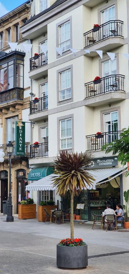 Hotel Mediante Ribadeo Exterior photo