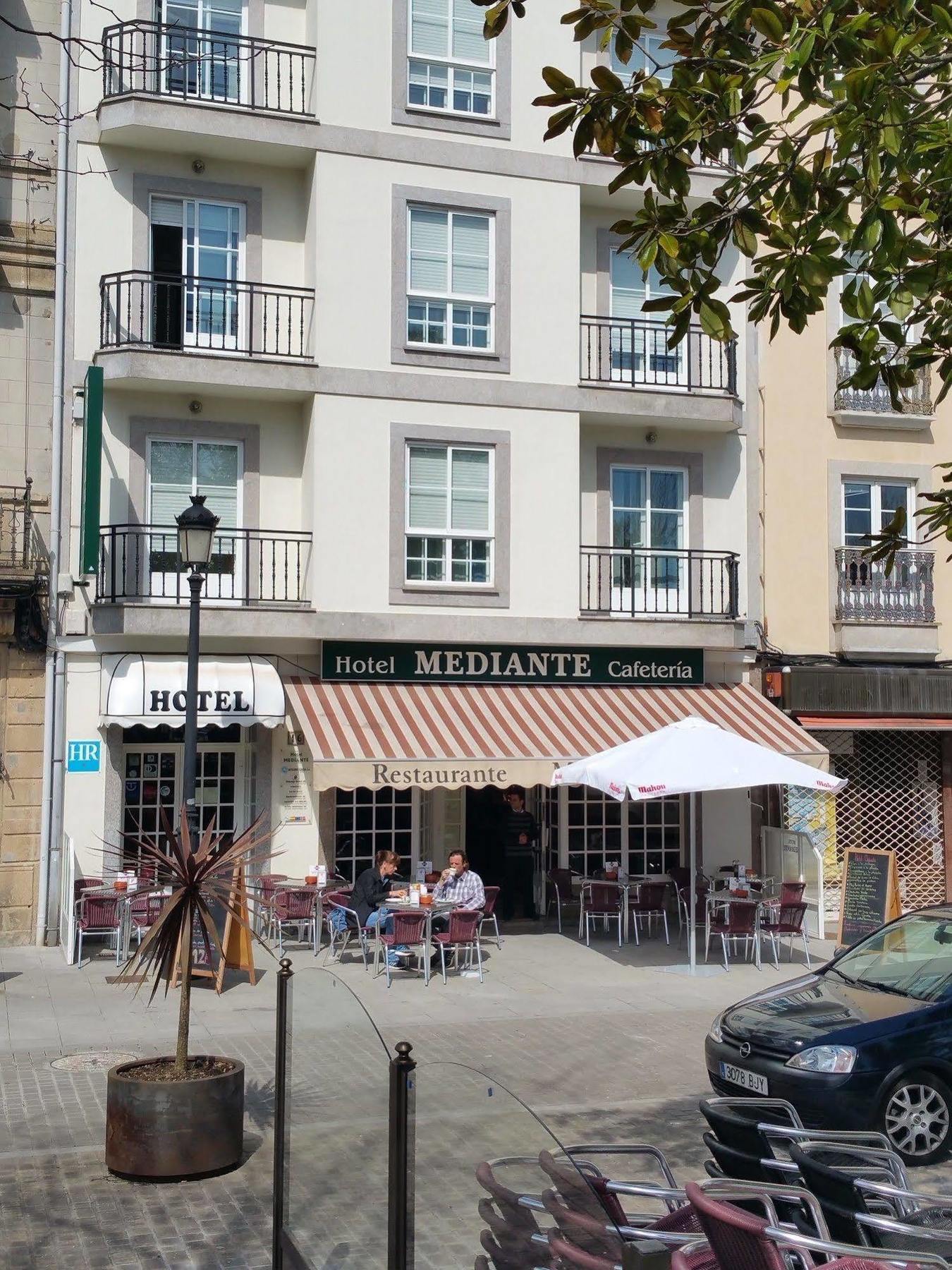 Hotel Mediante Ribadeo Exterior photo